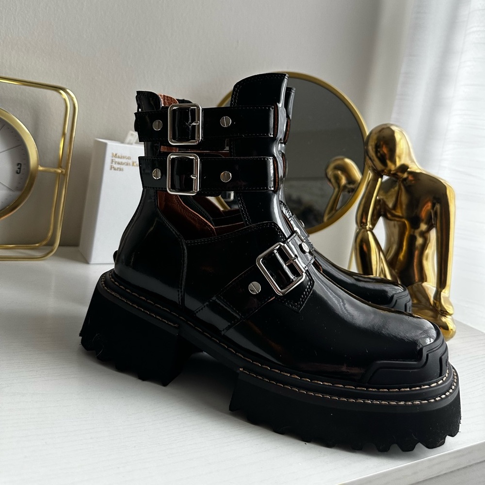 Shoes - Picture 2 of 5